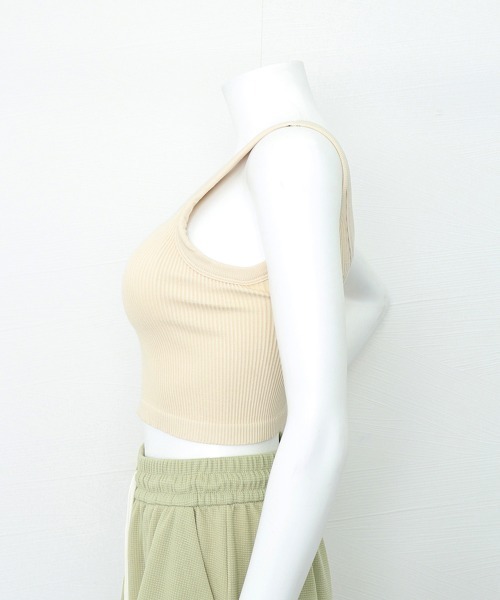 Miniministore(ミニミニストア)の「カップ付き タンクトップ ショート丈(タンクトップ・レディース・ブラック/ベージュ/アイボリー/カーキブラウン/ダークグレー・FREE)」の8枚目の写真