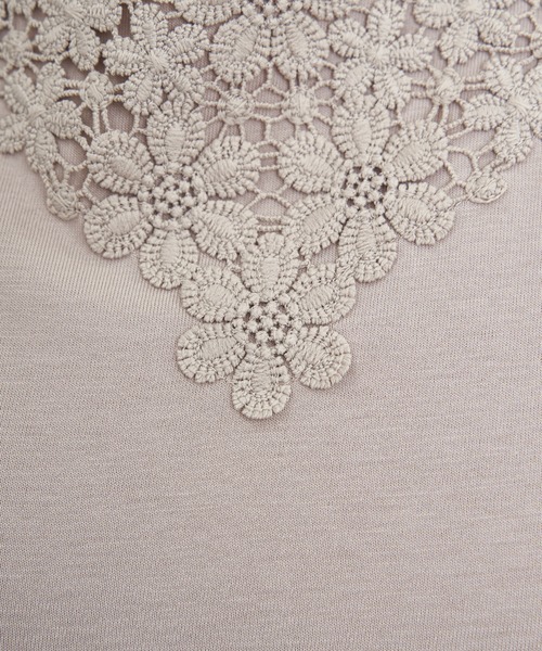 ikka(イッカ)の「【接触冷感/UVカット】コットンUSA前後レースタンクトップ(タンクトップ・レディース・オフホワイト/ベージュ/ブラック・S/M/L)」の12枚目の写真