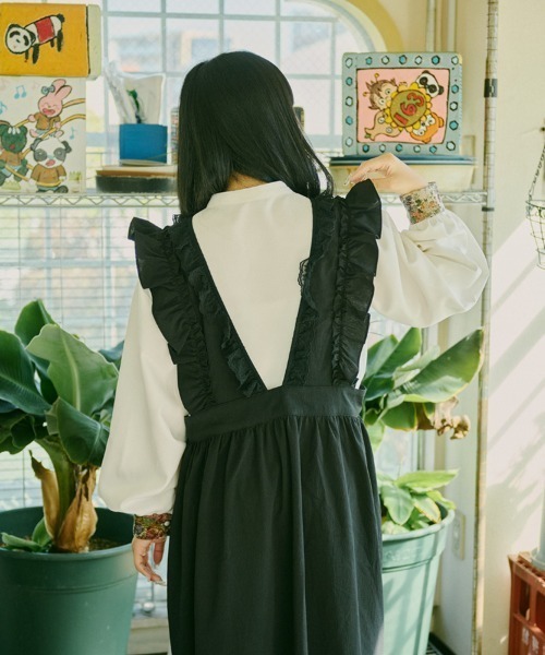 kutir（クティール）の「【クティールとレトロ】２way フリルキャミワンピース（ワンピース・レディース・ブラック/ネイビー/ブルー/オフホワイト・LARGE/SMALL/MEDIUM）」の17枚目の写真