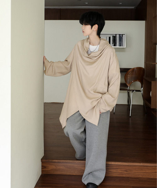 neos(ネオス)の「【neos】ルーズシルエット ドレープネック ロングスリーブ カットソー(Tシャツ/カットソー・メンズ・ブラック/ベージュ・MEDIUM/LARGE)」の10枚目の写真