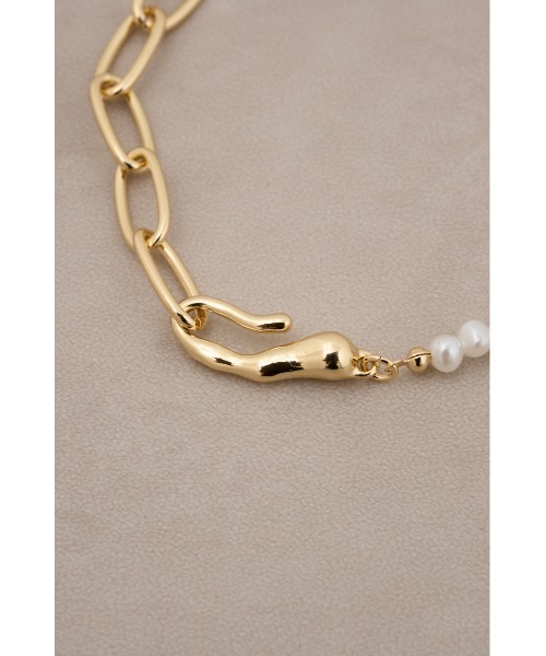 AZUL by moussy（アズールバイマウジー）の「ハーフフェイクパールミックスチェーンネックレス（ネックレス・レディース・ゴールド系その他/シルバー・FREE）」の12枚目の写真