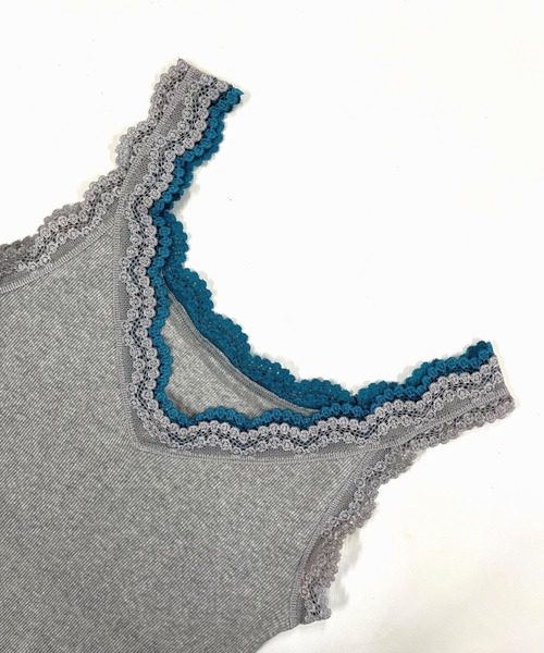 Q（キュー）の「バイカラーテレコタンク（タンクトップ・レディース・ホワイト/コーラル/ベージュ/チャコールグレー/ブラック/ライトグレー/オリーブ/ネイビー・MEDIUM）」の5枚目の写真