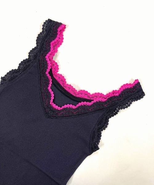 Q（キュー）の「バイカラーテレコタンク（タンクトップ・レディース・ホワイト/コーラル/ベージュ/チャコールグレー/ブラック/ライトグレー/オリーブ/ネイビー・MEDIUM）」の3枚目の写真