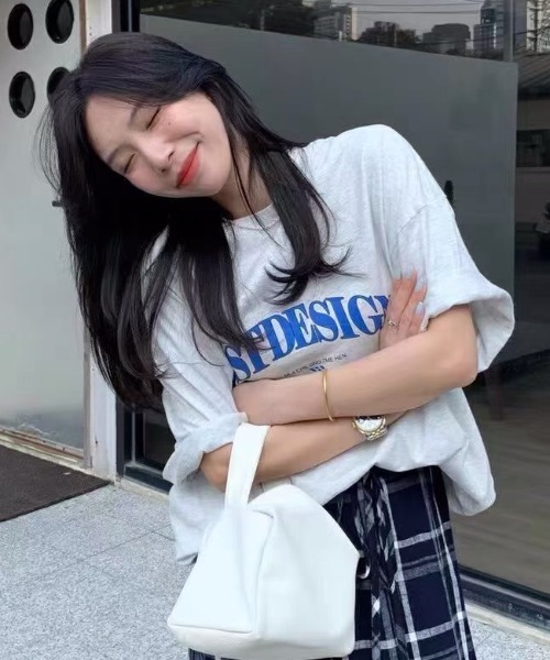 Sibra（シブラ）の「綿100% プリント半袖Tシャツ（Tシャツ/カットソー・レディース・ホワイト/グレー/ネイビー・M）」の6枚目の写真