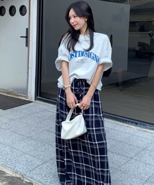 Sibra（シブラ）の「綿100% プリント半袖Tシャツ（Tシャツ/カットソー・レディース・ホワイト/グレー/ネイビー・M）」の8枚目の写真