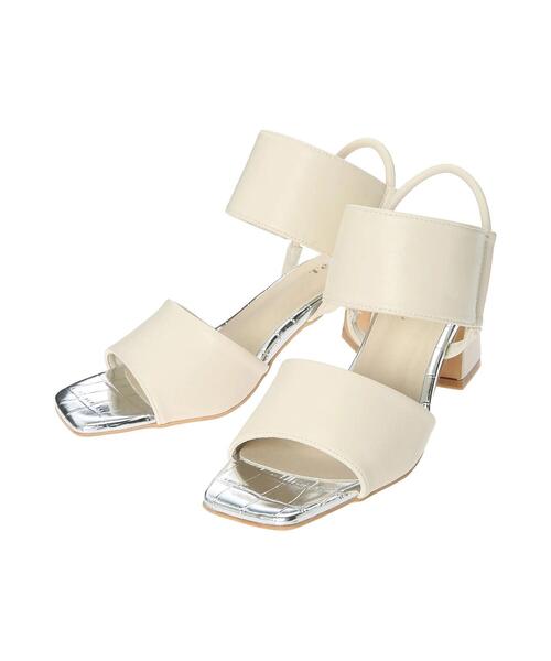 Te chichi（テチチ）の「ダブルベルトサンダル（サンダル・レディース・オフホワイト/ブラック・37/38）」の5枚目の写真