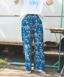 【WEB限定】ボタニカルプリントストレートイージーパンツ