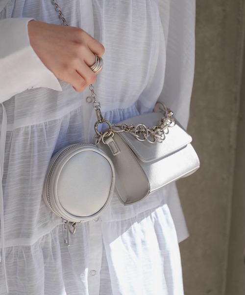 ブラック2ウェイチェーンショルダー箱付きバッグ ブラック チェーン付き ショルダーバッグ 2way バッグ｜Yahoo!フリマ