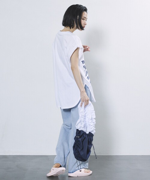 Firsthand（ファーストハンド）の「Firsthand/ファーストハンド オーガニックコットンロールアップスリーブロゴプリントTシャツ（Tシャツ/カットソー・レディース・ブラック/チャコールグレー/ホワイト・FREE）」の5枚目の写真