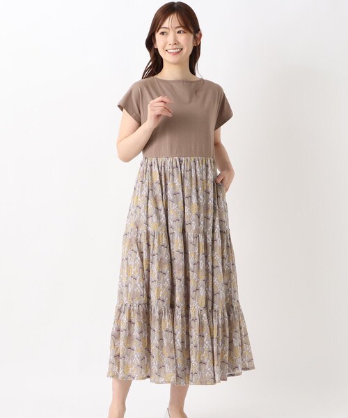 one'sterrace（ワンズテラス）の「リゾート コンビフラワーワンピース（ワンピース・レディース・グレー系4/アイボリー系8/ネイビー系5・02）」の2枚目の写真