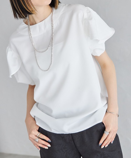 each(イーチ)の「フレアパフスリーブブラウス(Tシャツ/カットソー・レディース・ホワイト/ブラック・FREE)」の13枚目の写真