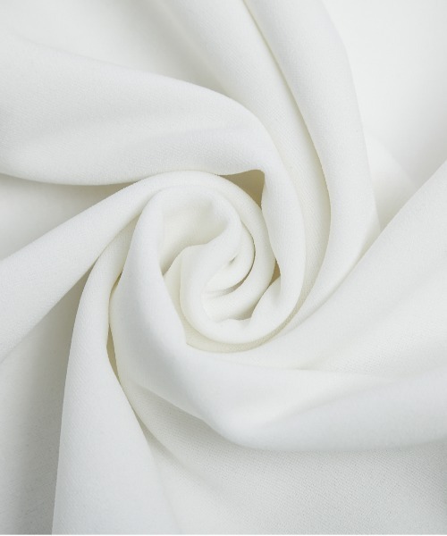 La-gemme(ラジェム)の「異素材MIXペプラムトップス(Tシャツ/カットソー・レディース・ホワイト/ブラック・フリー)」の8枚目の写真