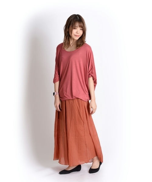 MARAI(マーライ)の「無地 ドルマンカットソー(Tシャツ/カットソー・レディース・グレー/パープル/ブルー/ホワイト/イエロー/ベージュ/グリーン/レッド/ブラック/ピンク・FREE)」の18枚目の写真
