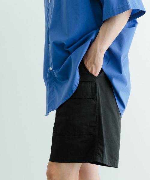 ITEMS URBANRESEARCH（アイテムズ アーバンリサーチ）の「コットンナイロン RIP STOPショートパンツ（その他パンツ・メンズ・ブラック/カーキ・MEDIUM/LARGE）」の6枚目の写真