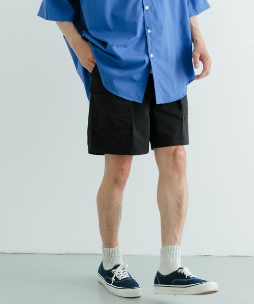 ITEMS URBANRESEARCH（アイテムズ アーバンリサーチ）の「コットンナイロン RIP STOPショートパンツ（その他パンツ・メンズ・ブラック/カーキ・MEDIUM/LARGE）」の9枚目の写真