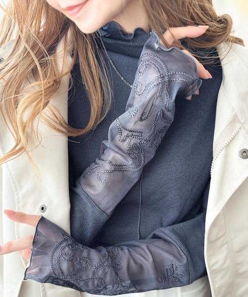 classicalelf（クラシカルエルフ）の「まわりと差がつく。前後2way袖刺繍切替シアープルオーバー（Tシャツ/カットソー・レディース・ライトグレー/チャコール/ブラック/オフホワイト・LARGE/MEDIUM/SMALL/X-LARGE）」の22枚目の写真