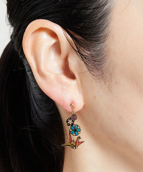 gargle（ガーグル）の「gargle ガーグル：JAPANシリーズ　花鶴　ピアス（ピアス（両耳用）・レディース・レッド/パープル・FREE）」の2枚目の写真