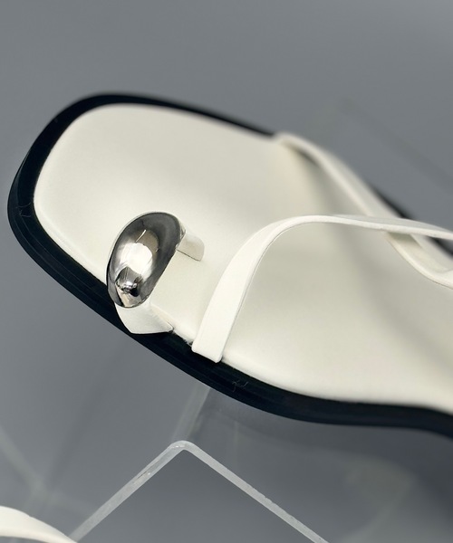 ホワイトストラップサンダル メタルディテール Hydrus/ヒドルス（White）キルティングスポーツサンダル -Lucida