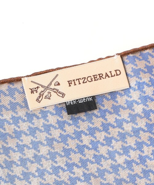 BEAMS F（ビームスエフ）の「FITZGERALD / シルク ペイズリー×ハウンドトゥース チーフ（マフラー・メンズ・ネイビー/ブラウン・ONE SIZE）」の4枚目の写真