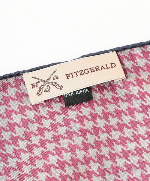 BEAMS F（ビームスエフ）の「FITZGERALD / シルク ペイズリー×ハウンドトゥース チーフ（マフラー・メンズ・ネイビー/ブラウン・ONE SIZE）」の6枚目の写真