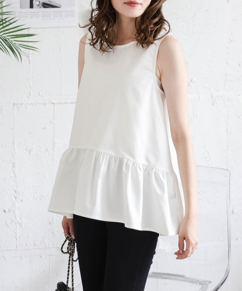 AMELY（エミリー）の「ノースリーブペプラムトップス（Tシャツ/カットソー・レディース・ブラック/ホワイト・フリー）」の2枚目の写真