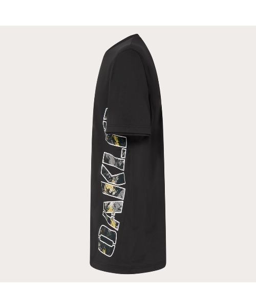 OAKLEY(オークリー)の「オークリー STRIKING TECH COLD SS TEE 5.0 / Tシャツ/ TRAINING スポーツ・トレーニング/ OAKLEY(Tシャツ/カットソー・メンズ・ネイビー/ブラック・L/M/S/XL)」の14枚目の写真