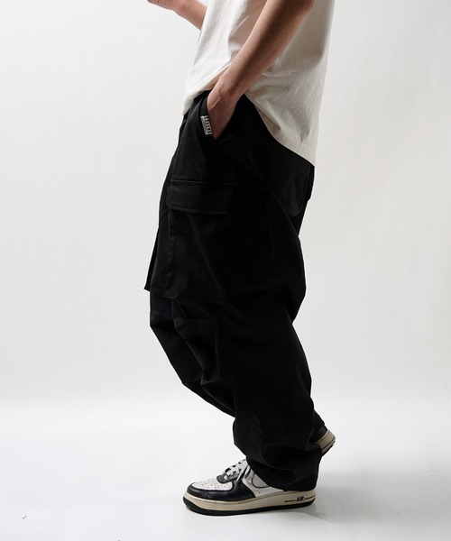 Laufer(ロイファー)の「【Laufer】ナチュラルストレッチ カーゴパンツ / Natural stretch cargo pants(カーゴパンツ・メンズ・グレイッシュベージュ/ブラック/アイボリー/ブラウン/カーキ・L/M)」の20枚目の写真