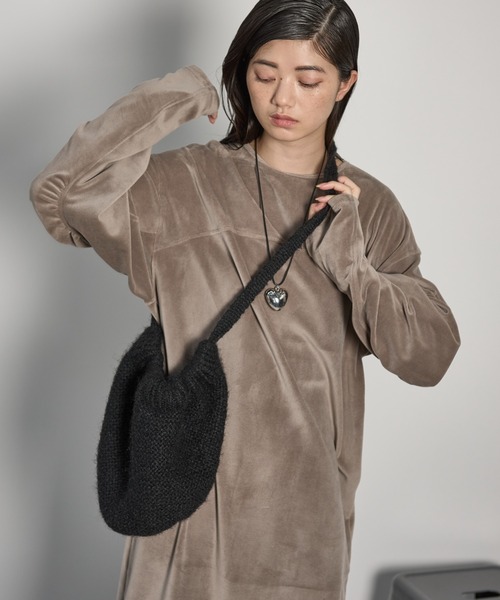 THE YOn（ザヨン）の「2WAYポーチ変形ニットキャップ（ニットキャップ/ビーニー・レディース・アイボリー/ブラック/マルチ・FREE）」の10枚目の写真