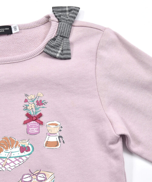 BeBe（ベベ）の「【お揃い】Cafeプリント肩リボントレーナー(90~150cm)（スウェット・キッズ・ピンク/グリーン・100cm/150cm/110cm/90cm/120cm/140cm/130cm）」の9枚目の写真