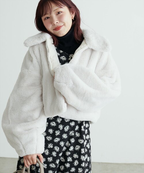 natural couture(ナチュラルクチュール)の「Web限定 /【プチナチュ】ステンカラーフェイクファージャケット(その他アウター・レディース・モカ/グレイッシュベージュ/アイボリー・FREE)」の6枚目の写真