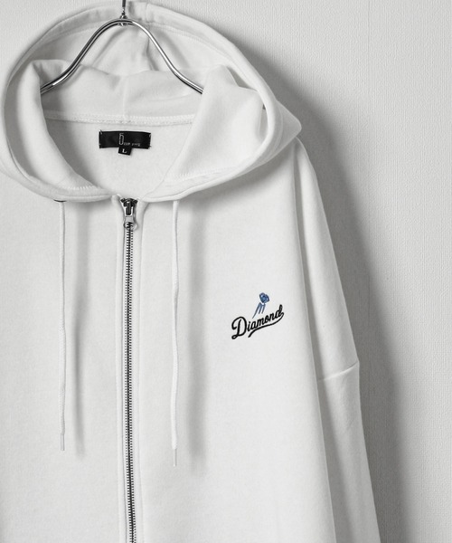 ZIP FIVE（ジップファイブ）の「【ZIP FIVE】 アソート ワンポイント 刺繍 長袖 ジップパーカー / 動物（パーカー・メンズ・ブラック/ホワイト系/アイボリー/ホワイト系1/グレー系2/グレー系3/ホワイト系2/アイボリー系2/グレー系4/グレー系5/杢グレー/ダークグリーン/ブルー/アイボリー系/グレー系/ネイビー系/ブラック系2/ネイビー系2/ブルー系2/オートミール/チャコール/ネイビー/ブラック系/ブルー系/ダークグリーン系1/ブルー系1/ダークグリーン系2/ホワイト/グレー系1/ダークグリーン系/アイボリー系1/ブラック系1/ネイビー系1・MEDIUM/LARGE/X-LARGE）」の6枚目の写真