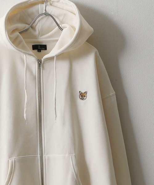 ZIP FIVE（ジップファイブ）の「【ZIP FIVE】 アソート ワンポイント 刺繍 長袖 ジップパーカー / 動物（パーカー・メンズ・ブラック/ホワイト系/アイボリー/ホワイト系1/グレー系2/グレー系3/ホワイト系2/アイボリー系2/グレー系4/グレー系5/杢グレー/ダークグリーン/ブルー/アイボリー系/グレー系/ネイビー系/ブラック系2/ネイビー系2/ブルー系2/オートミール/チャコール/ネイビー/ブラック系/ブルー系/ダークグリーン系1/ブルー系1/ダークグリーン系2/ホワイト/グレー系1/ダークグリーン系/アイボリー系1/ブラック系1/ネイビー系1・MEDIUM/LARGE/X-LARGE）」の3枚目の写真