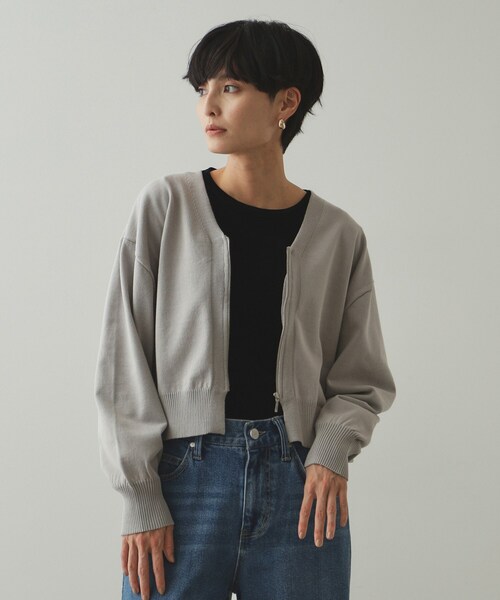 OPAQUE.CLIP（オペークドットクリップ）の「◆フロントZIPニットカーディガン【洗濯機洗い可／抗ピル】（カーディガン/ボレロ・レディース・ブラック/ライトグレー/ボルドー・38/40/42）」の3枚目の写真