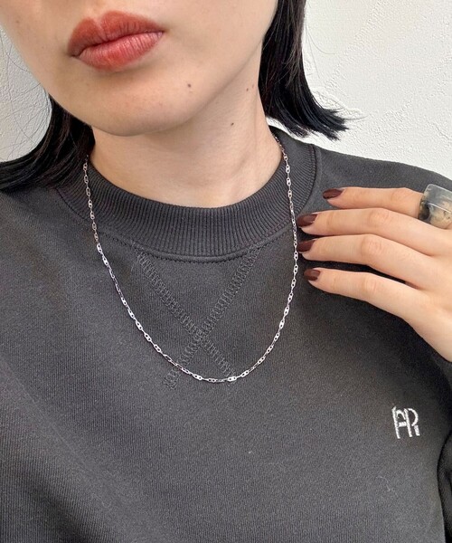 fredy emue（フレディエミュ）の「ステンレスHチェーンネックレス（ネックレス・レディース・ゴールド/シルバー・FREE）」の3枚目の写真