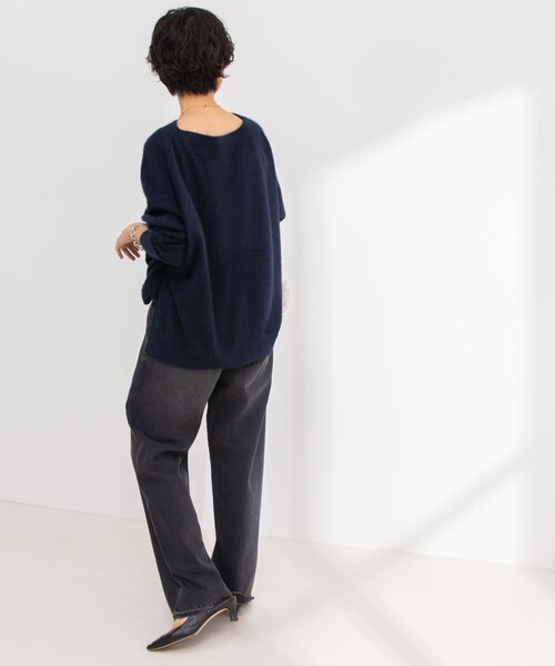 NOLLEY’S(ノーリーズ)の「ウォッシャブルヘアリーニットボートネックプルオーバーニット(ニット/セーター・レディース・ライトグレー/ネイビー/ラベンダー・FREE)」の5枚目の写真