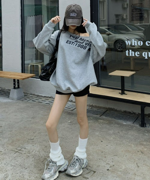 Ritomo De Ricco(リトモ・デ・リコ)の「オフショルダースウェットグラフィックPO(Tシャツ/カットソー・レディース・グレー・FREE)」の9枚目の写真