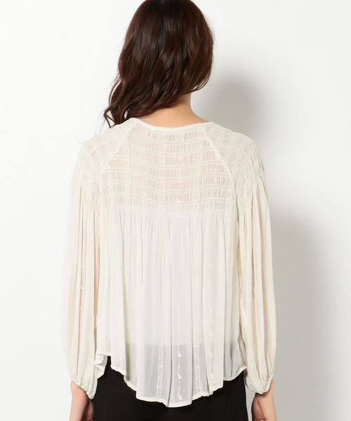 Another Edition(アナザーエディション)の「ジョーゼット刺繍ブラウス/AEBC ジョーゼット EMR BL(シャツ/ブラウス・レディース・オフホワイト/ブラック・フリー)」の3枚目の写真