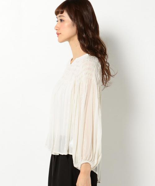 Another Edition(アナザーエディション)の「ジョーゼット刺繍ブラウス/AEBC ジョーゼット EMR BL(シャツ/ブラウス・レディース・オフホワイト/ブラック・フリー)」の5枚目の写真