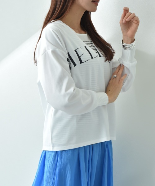 INTERPLANET(インタープラネット)の「ポンチローマ深Vロゴプリントプルオーバー(Tシャツ/カットソー・レディース・オフホワイト/アイボリー/グレー・FREE)」の12枚目の写真