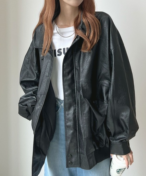 ABYS(アビス)の「ヴィンテージ風の質感。フェイクレザージャケット(ブルゾン・レディース・ブラック/ブラウン・FREE)」の6枚目の写真