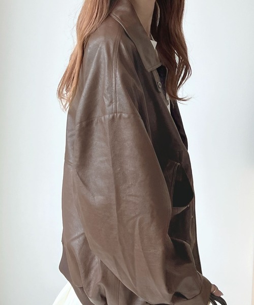 ABYS(アビス)の「ヴィンテージ風の質感。フェイクレザージャケット(ブルゾン・レディース・ブラック/ブラウン・FREE)」の18枚目の写真