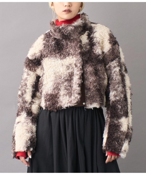 Settimissimo（セッティミッシモ）の「ニュアンス柄ショートボアコート（ブルゾン・レディース・ブラウン/ダークグレー・FREE）」の2枚目の写真