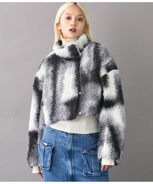 Settimissimo（セッティミッシモ）の「ニュアンス柄ショートボアコート（ブルゾン・レディース・ブラウン/ダークグレー・FREE）」の3枚目の写真