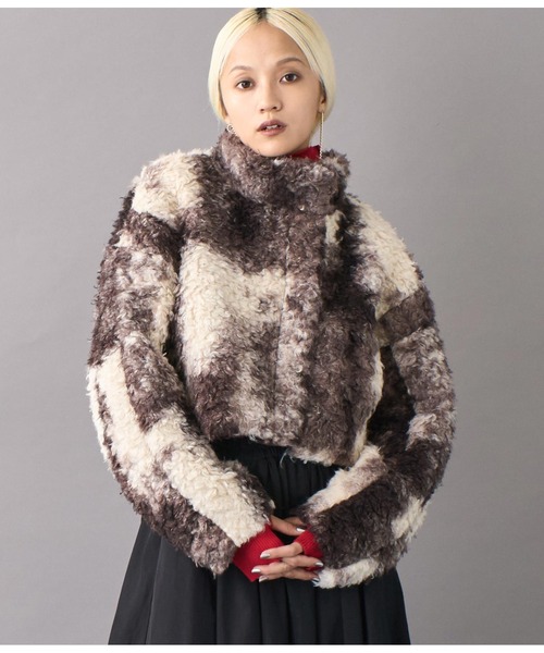 Settimissimo（セッティミッシモ）の「ニュアンス柄ショートボアコート（ブルゾン・レディース・ブラウン/ダークグレー・FREE）」の10枚目の写真