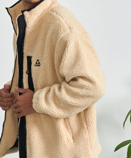 GERRY(ジェリー)の「『GERRY/ジェリー』シープボアナイロン切替JKT(ブルゾン・メンズ・ライトベージュ/ブラック・L/M)」の8枚目の写真