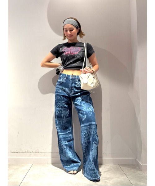 Desigual（デシグアル）の「ヴィンテージ加工 グラフィックTシャツ ブラック（Tシャツ/カットソー・レディース・ブラック・S/M/L/XL/XS）」の3枚目の写真
