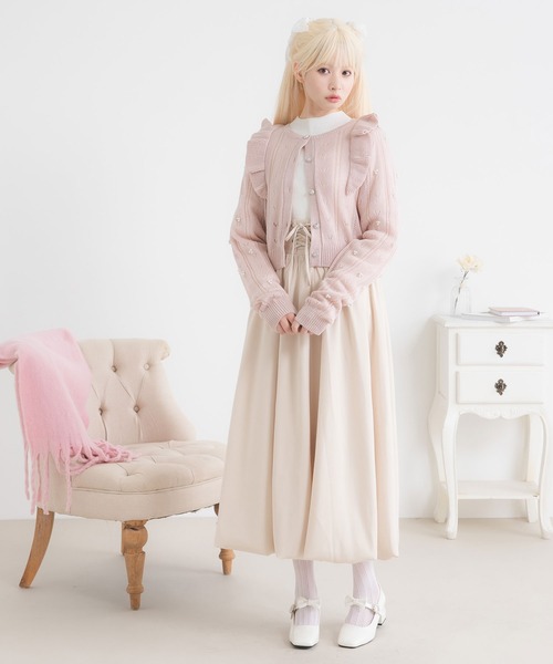DearMyLoveRose(ディアマイラブローズ)の「ビジューボタンフリルカーディガン(カーディガン/ボレロ・レディース・オフホワイト/ベビーピンク/ブルーグレー/ブラック・LL~3L/L~LL/M-L)」の6枚目の写真
