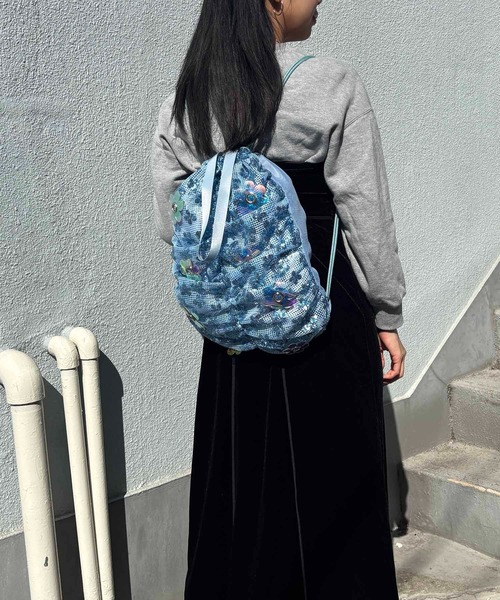 Casselini（キャセリーニ）の「Casselini(キャセリーニ)フラワーパーツナップサック（バックパック/リュック・レディース・サックスブルー/ブラック/ホワイト・FREE）」の19枚目の写真