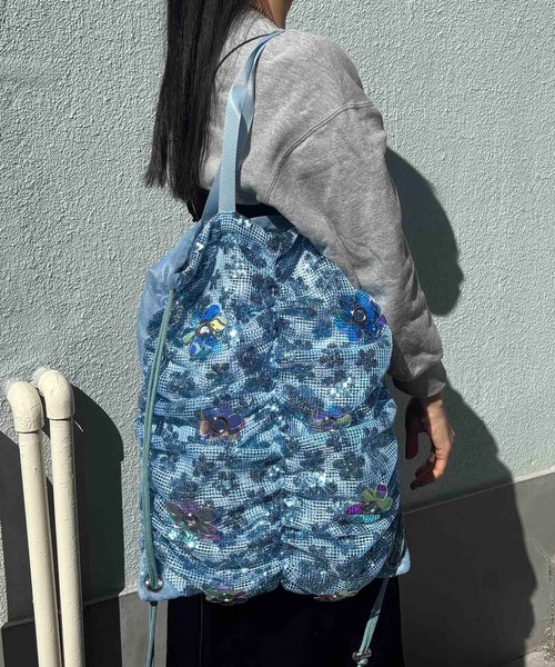 Casselini（キャセリーニ）の「Casselini(キャセリーニ)フラワーパーツナップサック（バックパック/リュック・レディース・サックスブルー/ブラック/ホワイト・FREE）」の20枚目の写真