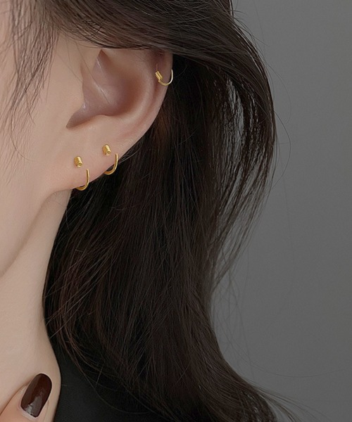 ARCHIVER(アーカイバ)の「【Bz】カーリーポイントフープリングピアス/ペア(RZ)(ピアス(両耳用)・レディース・ブラック/シルバー/ゴールド・LARGE/MEDIUM/SMALL)」の3枚目の写真